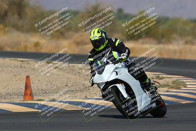 media/Mar-28-2022-Superbike Trackdays (Mon) [[b8603d0f67]]/Open Track Time/Turn 7/